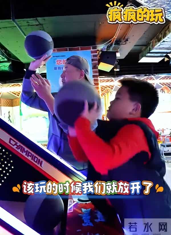 表面是演员,实际是“国际反恐专家”!这位老戏骨隐藏的太深了