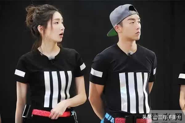 与富豪海外产子真相大白6个月，39岁江疏影露面，近照曝光大变样