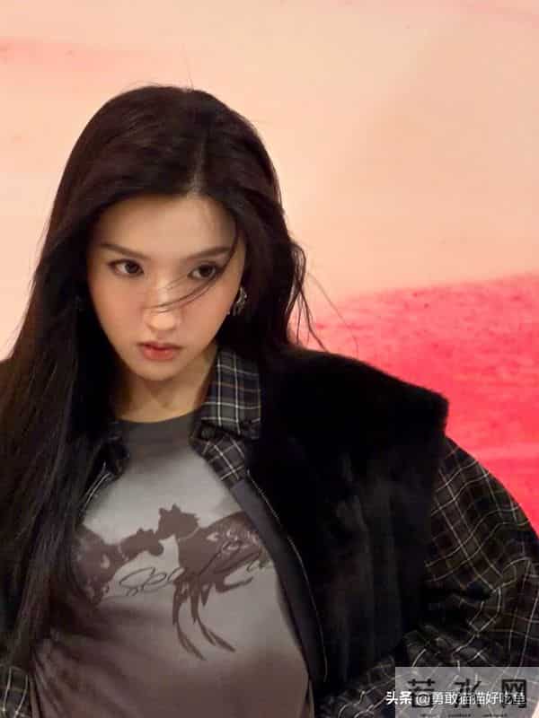 苏晓彤分享图片