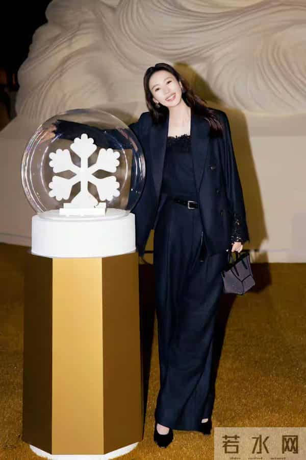 童谣西装裸足蕾丝