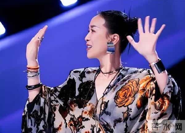 出轨风波真相大白仅2个月，那英近况曝出，马伊琍一个字都没说错