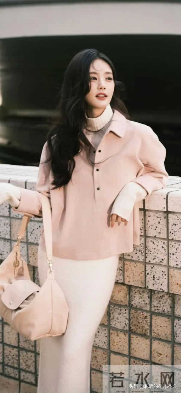 李一桐魅力笑容