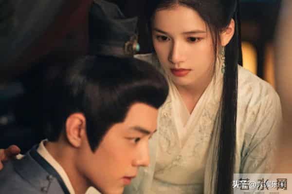 肖战张婧仪出席活动同框，两人私下这一幕甜翻，网敲碗合拍第二季