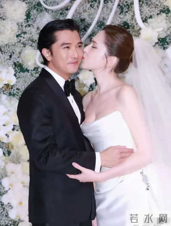 邱泽许玮甯3个月儿子正脸曝光，腿长惊人 目测能长到1米8