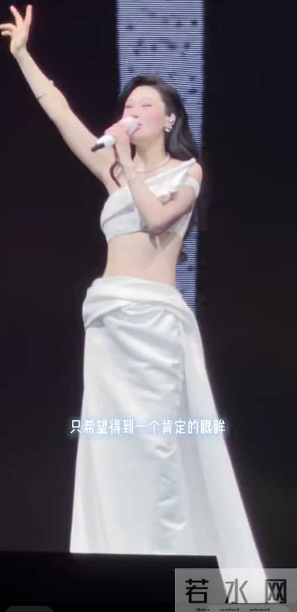 袁娅维现在变得好白好美呀，果然瘦下来堪比整容