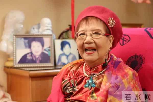 “老舅妈” 嫩娘：住老家上海，100岁仍口齿伶俐，四世同堂很幸福