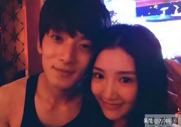 分手8年后，再次官宣喜讯的毛晓彤，已经成陈翔高攀不起的存在