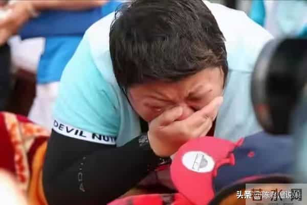 5年等不来道歉！被实名举报侵吞上亿善款的韩红，炸出最后的良心