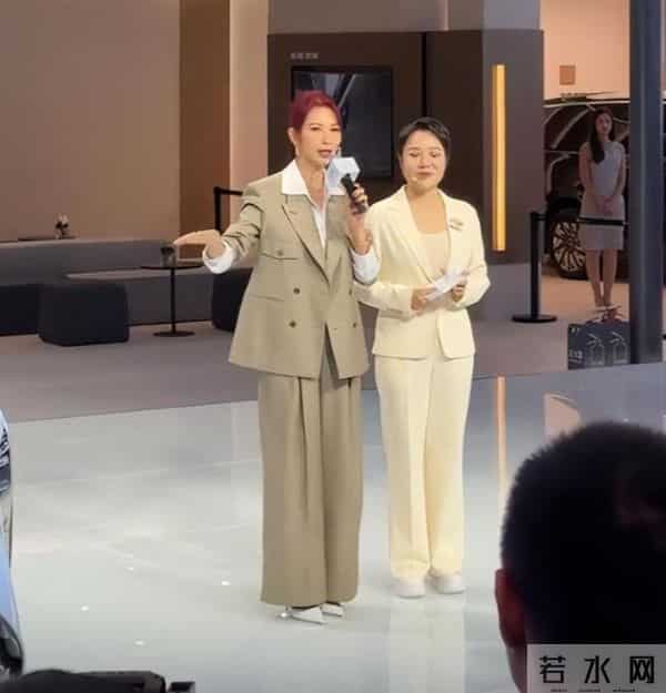 面相变了！52岁蔡少芬为钱四处奔波累到脱相，被王晶嘲讽不上进