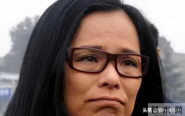 62岁韦唯现状：脊柱断裂已恢复，前夫已死，两个混血儿子回国相伴