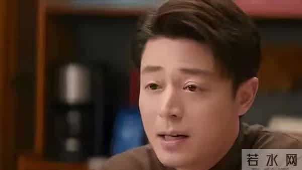 年纪大了就别尬演美男！油光满面脸部肿胀，这是迷倒女人的皮囊？