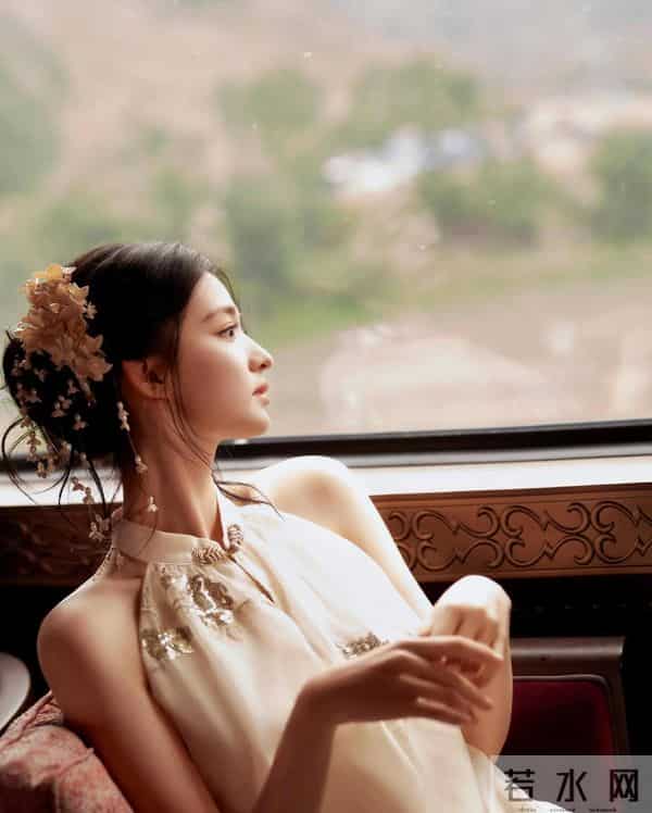 王楚然 大青衣长相 大气自信漂亮