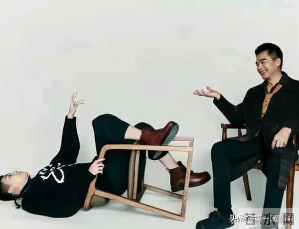 许亚军父子时尚大片，儿子帅气但不及父母！历经4段婚姻终获幸福