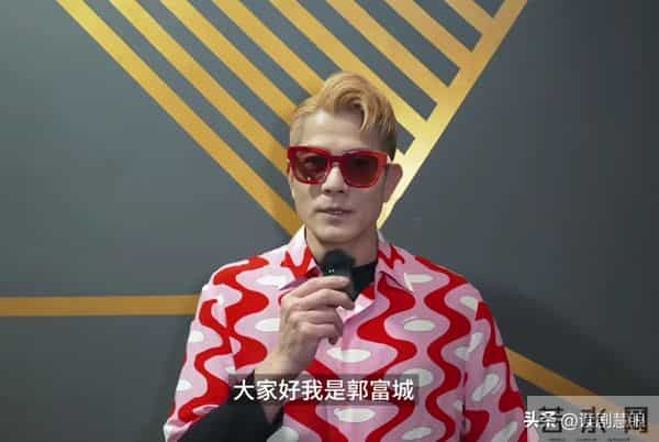 令人心寒，叶倩文支援香港火灾救援却遭质疑嘲讽，重蹈郭富城覆辙