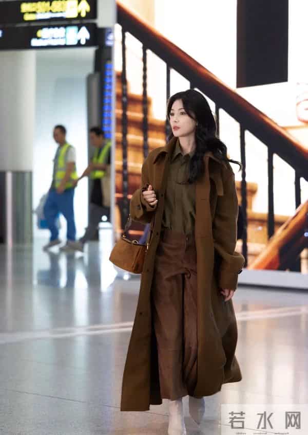 刘涛机场随拍，大气端庄，好美