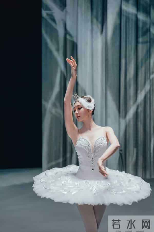秦岚天鹤舞来了