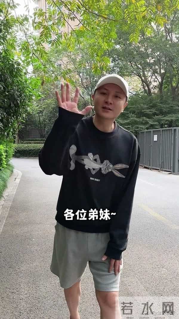 上海主持人朱桢现状：和二婚妻子生俩娃，47岁转型当俱乐部老板