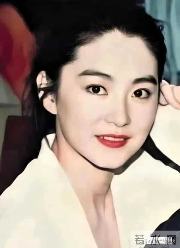 年轻的林青霞,真正称得上美人,看过后你会沦陷