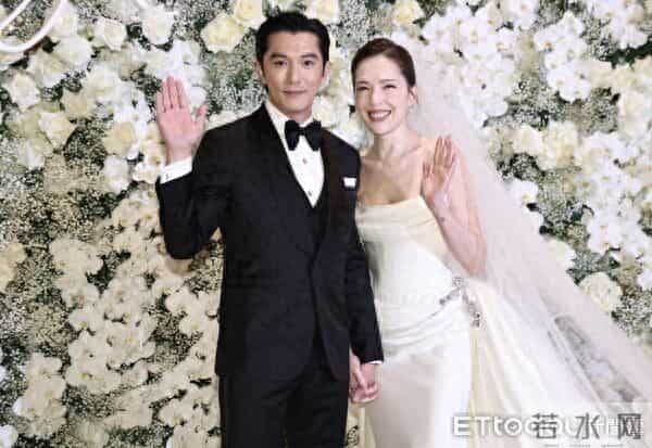 正面照曝！邱泽、许玮宁爱儿Ian「神复制老爸美人尖」　继承妈混血神颜萌翻