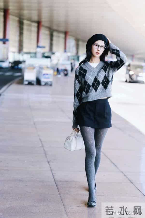 陈都灵英伦风穿搭，太飒啦！