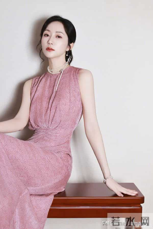 韩雪 杨柳细腰白瓷皮肤 含情脉脉的美很抓人