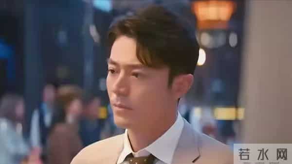 年纪大了就别尬演美男！油光满面脸部肿胀，这是迷倒女人的皮囊？