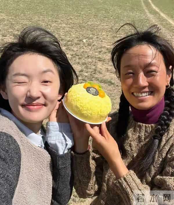 出道7年，马伊琍、黄渤，张译，都为她作配，她到底什么来头？