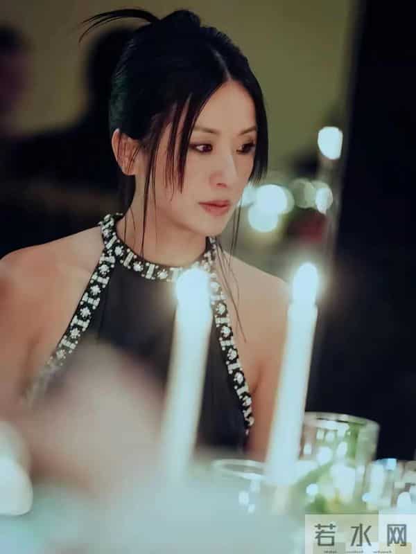 陈奕迅老婆这次穿得太可了！徐濠萦携女亮相，颜值气场双在线