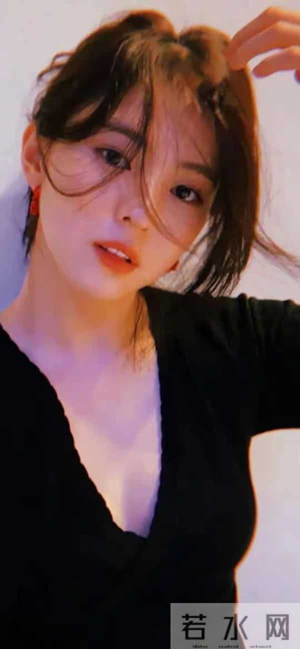 韩国女演员韩素希