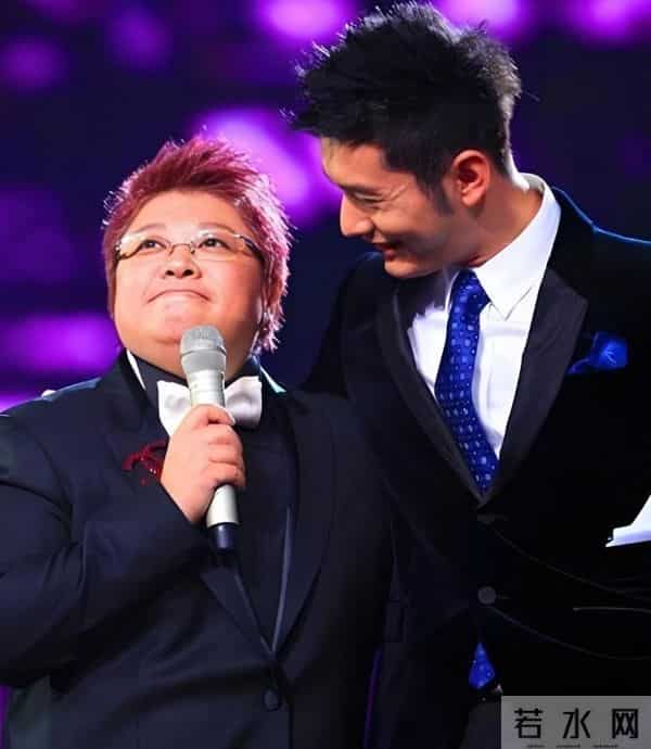 真慈善不怕火光照：香港大埔大火，韩红的 1000 万打了多少黑粉的脸