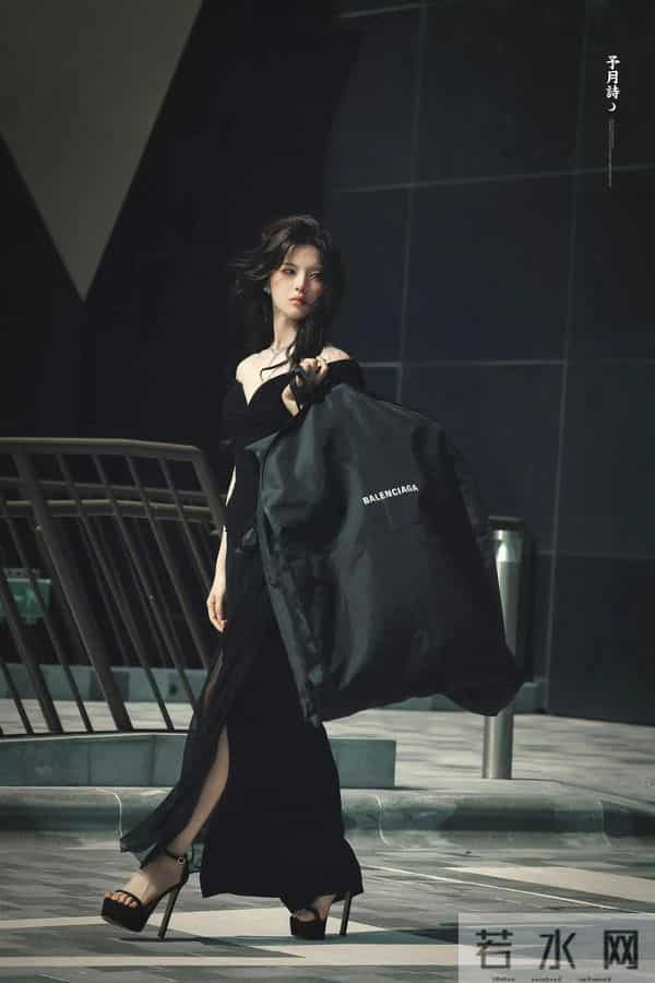 杨超越长大了，真好看