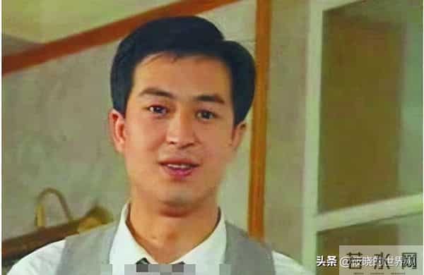 离婚传闻真相大白1年后，55岁张嘉益近况曝出，一点也不让人意外