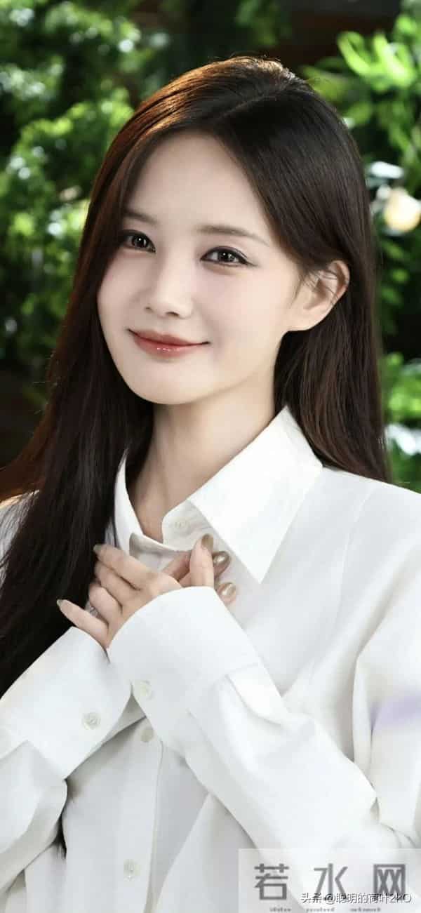 李一桐魅力笑容