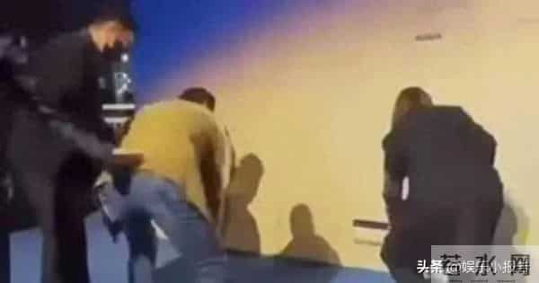 这个世界上我最想不通的人 ，就是任达华了，明明他都70岁的人了