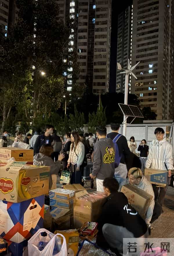 香港大火这次，5年前深陷“假慈善”风波的韩红，狠狠打脸举报者