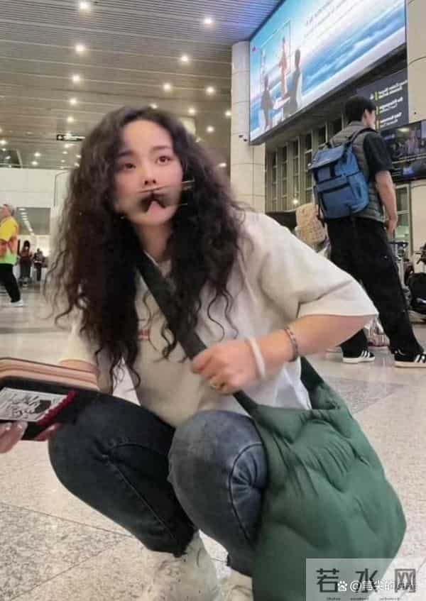 提桶跑路？熊磊出国游惨遭阴谋论，晒美照回击，公开透露已回国