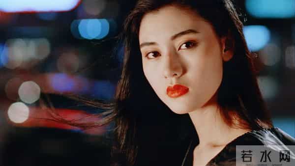 靠妹妹李嘉欣介绍，嫁给十亿富豪的李嘉明，一家人都不是省油的灯