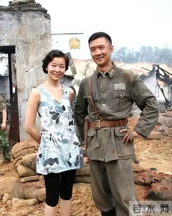 家世显赫的她，18岁开始就男人不断，如今年过半百还没“玩够”！