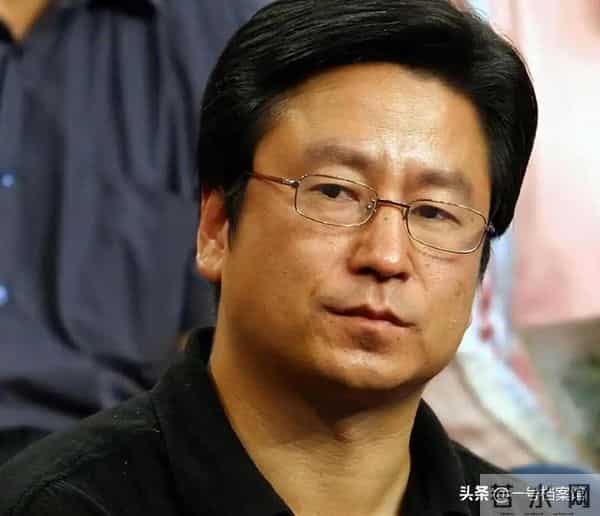 “央视一哥”白岩松，被“病痛”折磨曾多次想不开，令人唏嘘