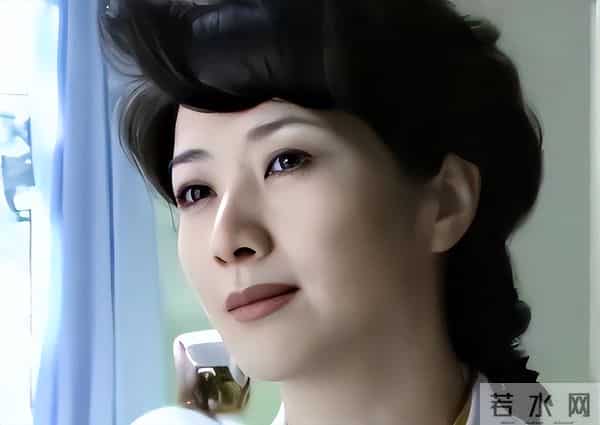 权色交易、陪睡上位，她压根不沾边，简直是娱圈的一股“清流”