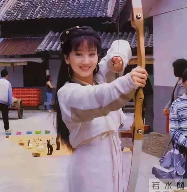 赵雅芝少女时期的照片，温柔如水，明亮如玉，真的太美了！