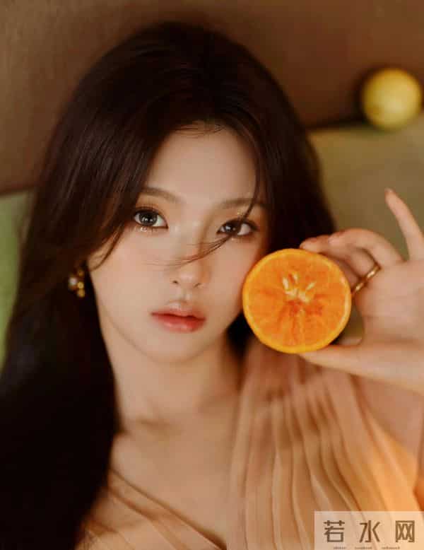 杨超越性感美腿