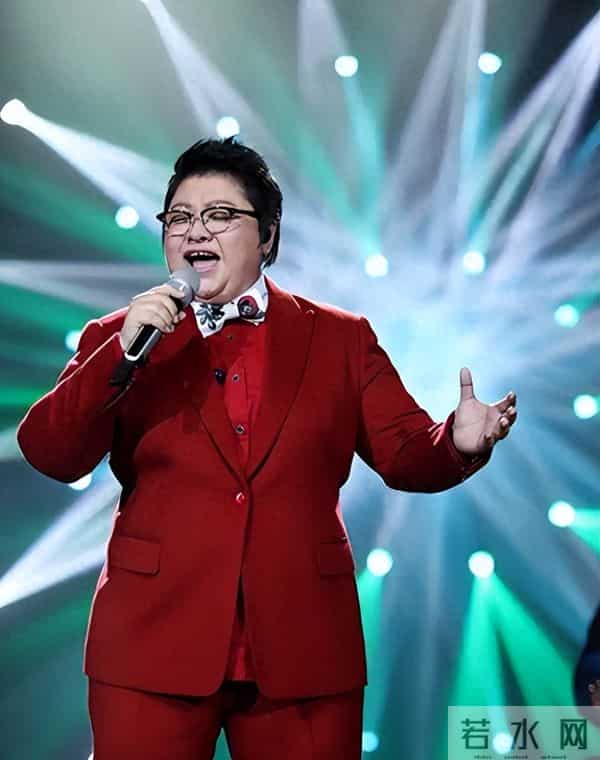 香港大火这次，5年前深陷“假慈善”风波的韩红，狠狠打脸举报者