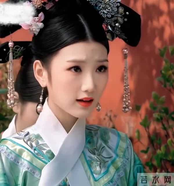 “电梯门”8年后，再次官宣喜讯的毛晓彤，是陈翔高攀不起的存在