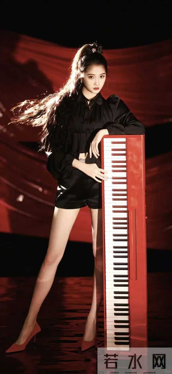 关晓彤不愧是长腿女神啊！这腿迷人