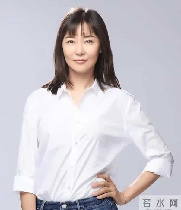 从18岁开始男人不断，半百了还没玩够，"人间尤物"柯蓝终遭"反噬"