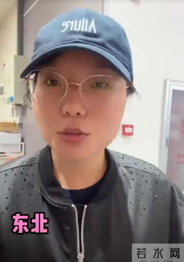 脱口秀女演员李雪琴探店吃米线，身形瘦到变样，有望成下一个贾玲