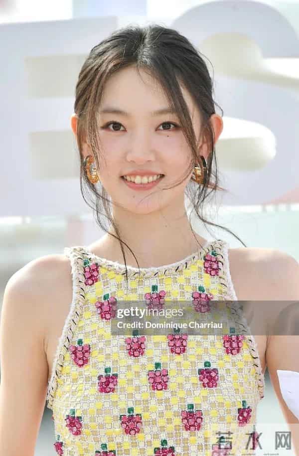 出道7年，马伊琍、黄渤，张译，都为她作配，她到底什么来头？