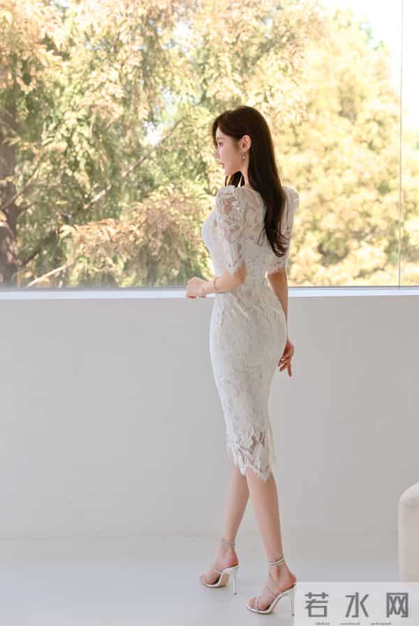 孙允珠——冬叶玲珑奶白缪斯浪漫及膝裙