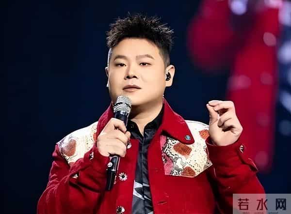 再多钱有什么用？官媒出手揭岳云鹏夫妇真实现状，走上于谦的老路